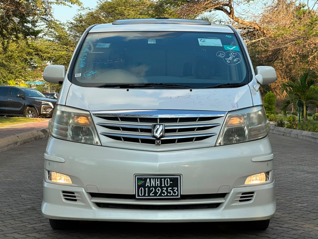 TOYOTA ALPHARD